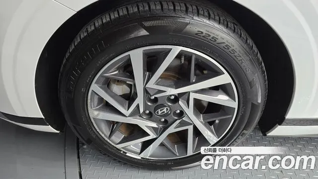 Hyundai Grandeur (GN7) id 2206483 из Кореи 15