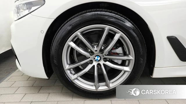BMW 5 Series (G30) id 4416599 из Кореи 29
