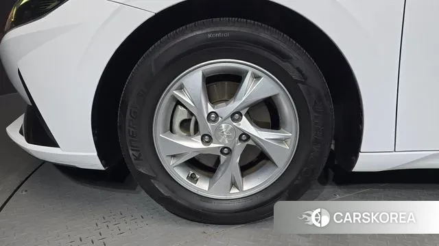 Hyundai Avante (CN7) 2021 Белый из Кореи, фото 5