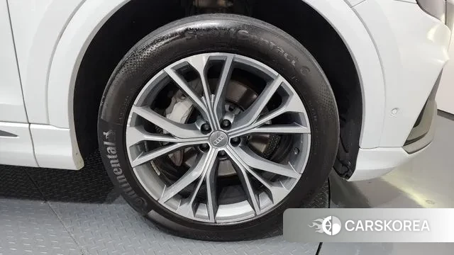 Audi Q8 (4M) id 3385035 из Кореи 15