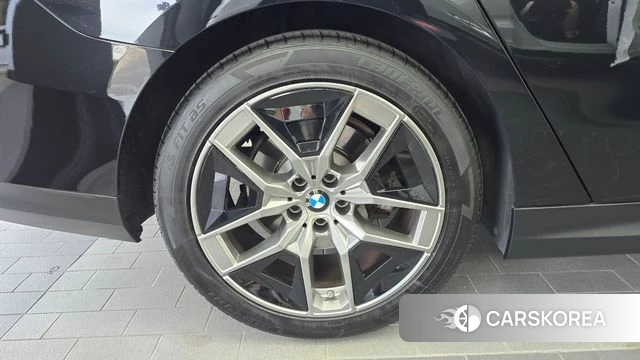 BMW 5 Series (G60) id 4687069 из Кореи 27