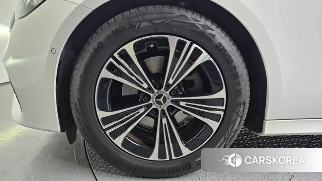 Mercedes-Benz E-Class W214 id 4315285 из Кореи 15
