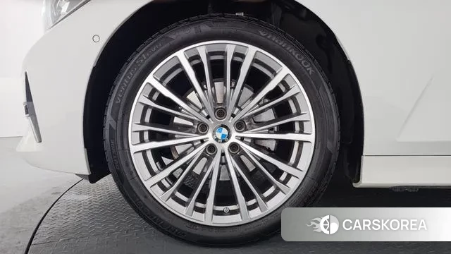 BMW 3 Series (G20) id 3606979 из Кореи 15