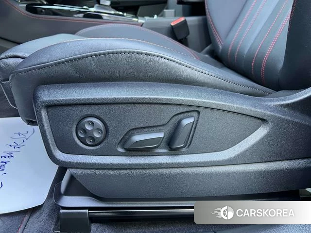 Audi Q5L id 4228468 из Китая 21