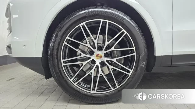 Porsche Cayenne (PO536) id 3701100 из Кореи 15