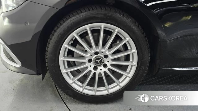 Mercedes-Benz E-Class W213 id 4636887 из Кореи 31