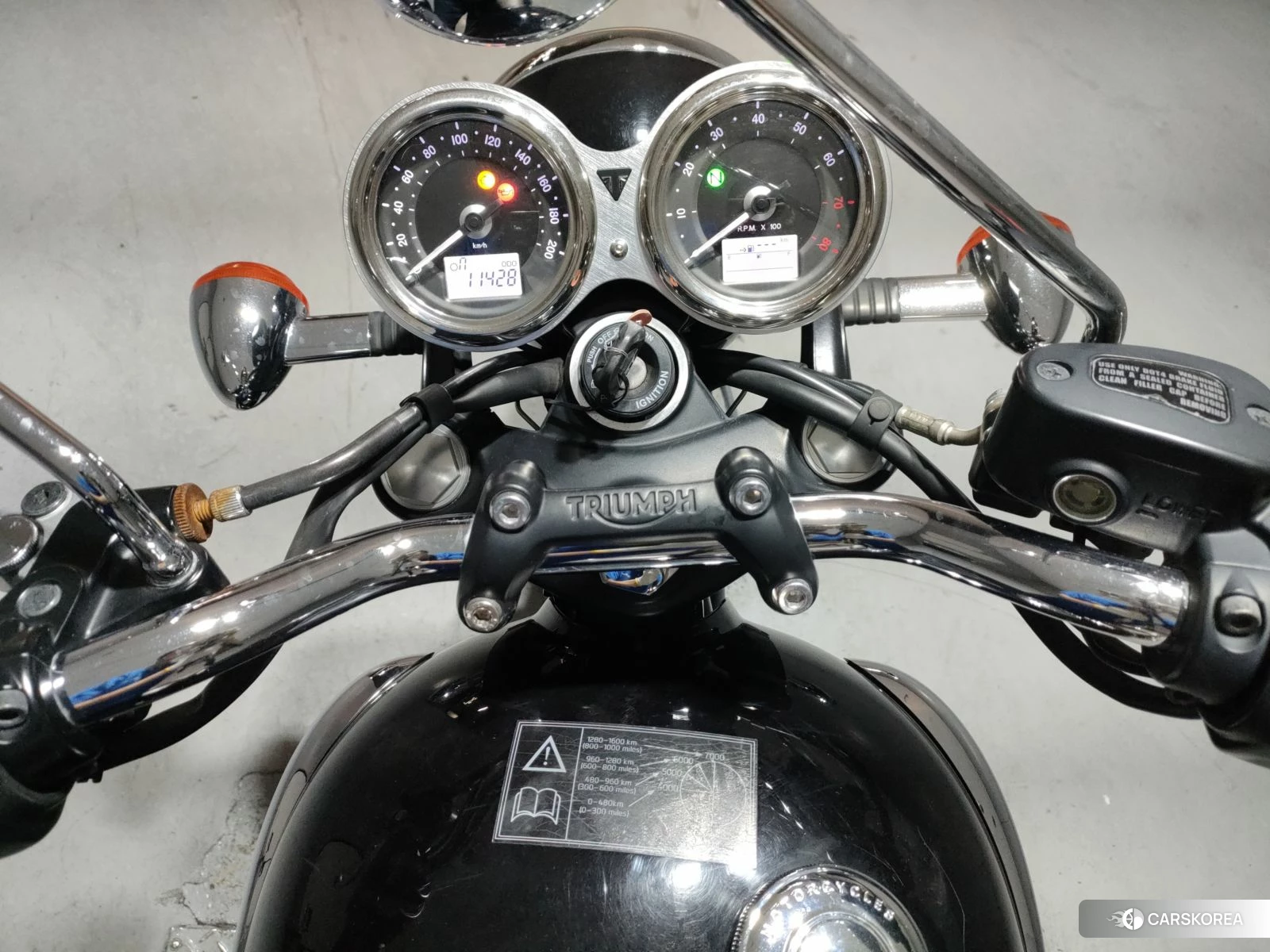 Triumph BONNEVILLE T100 2018 из Японии, фото 5
