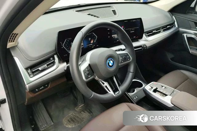 BMW iX1 id 4257584 из Китая 9