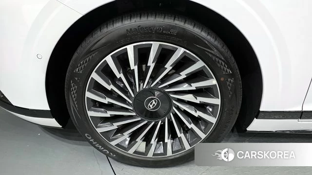 Hyundai Grandeur Hybrid (GN7) id 3817383 из Кореи 15