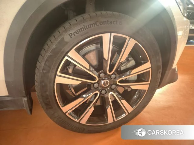 Volvo V60 Cross-Country 2nd Generation 2025 Белый из Кореи, фото 5