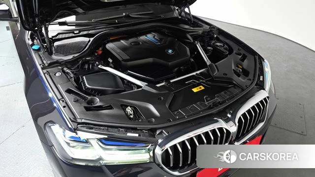 BMW 5 Series (G30) id 3904169 из Кореи 15