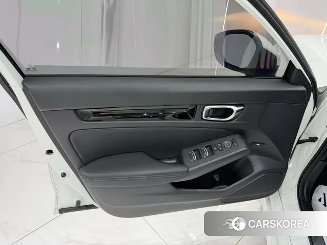 Honda Civic id 4276896 из Китая 16