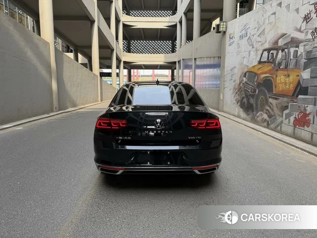 Volkswagen Magotan 2022 Черный из Китая, фото 5