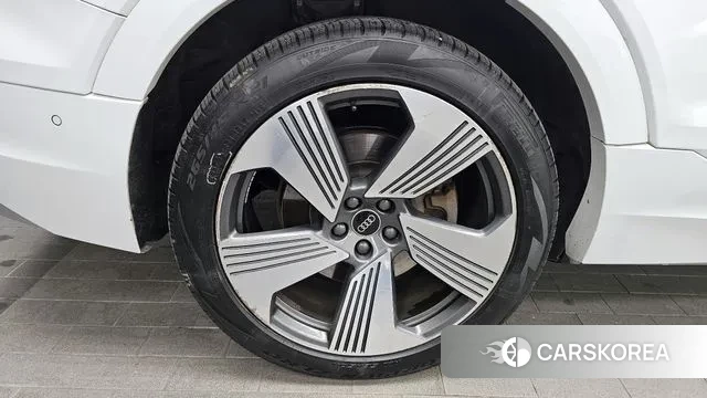 Audi e-Tron id 3597127 из Кореи 15