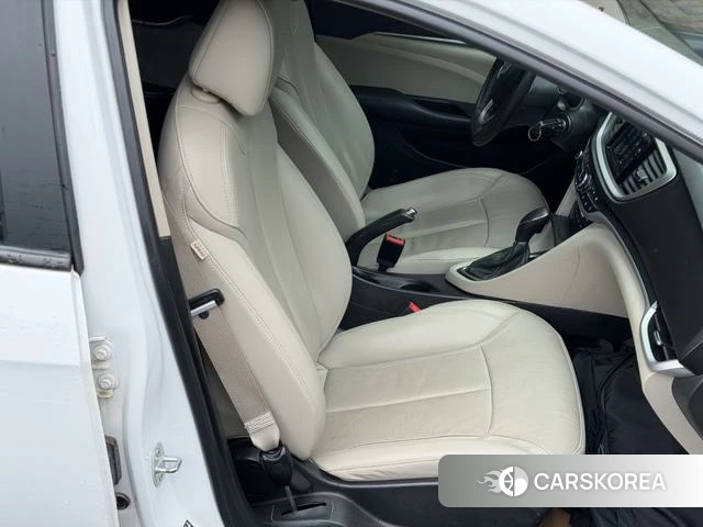 Buick Yinglang 2019 Белый из Китая, фото 6