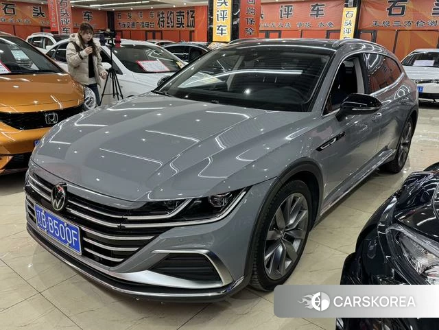 Volkswagen CC 2024 Серебристо-серый из Китая, фото 5