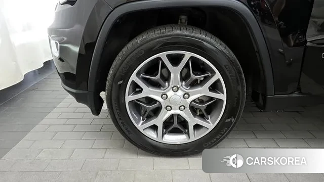 Jeep Grand Cherokee id 2990223 из Кореи 15