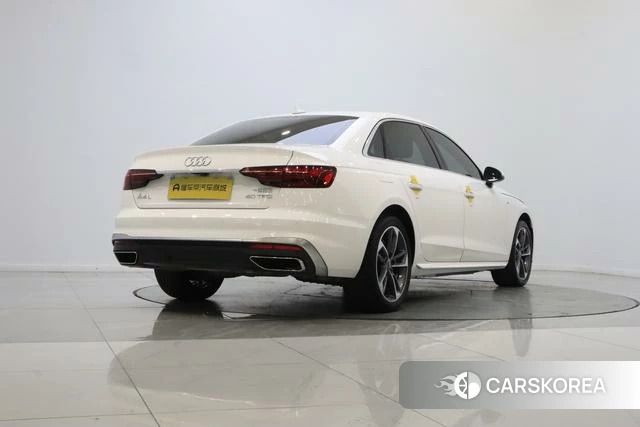 Audi A4L id 4348386 из Китая 15