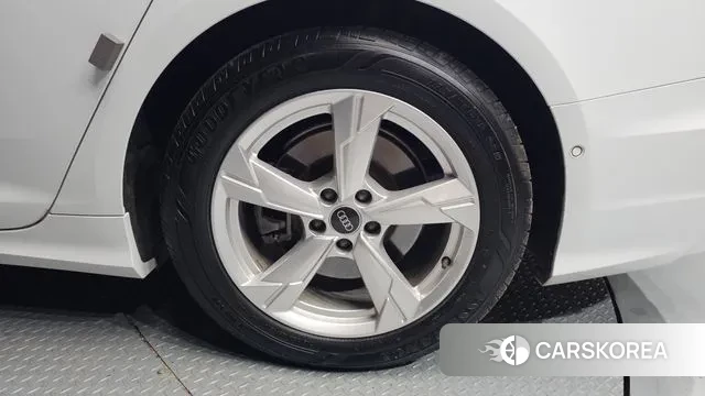 Audi A6 (C8) id 3582272 из Кореи 15