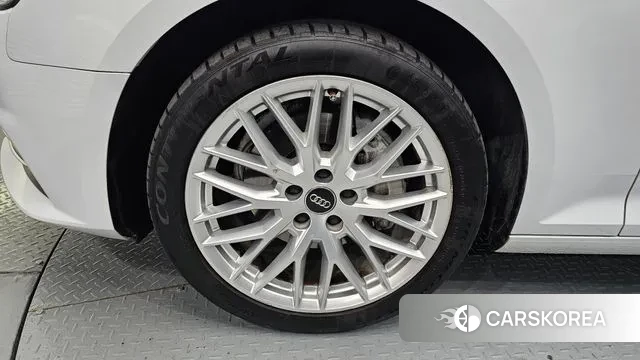 Audi A4 (B9) id 3297576 из Кореи 15