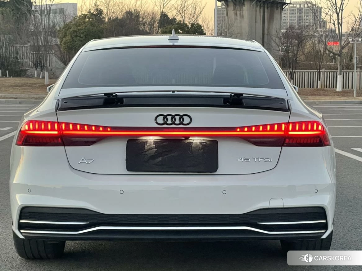 Audi A7 id 4440910 из Китая 11