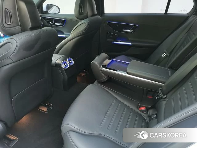 Mercedes-Benz Class C id 4272285 из Китая 18