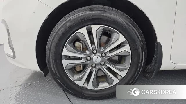 Kia The New Carnival id 3454988 из Кореи 15