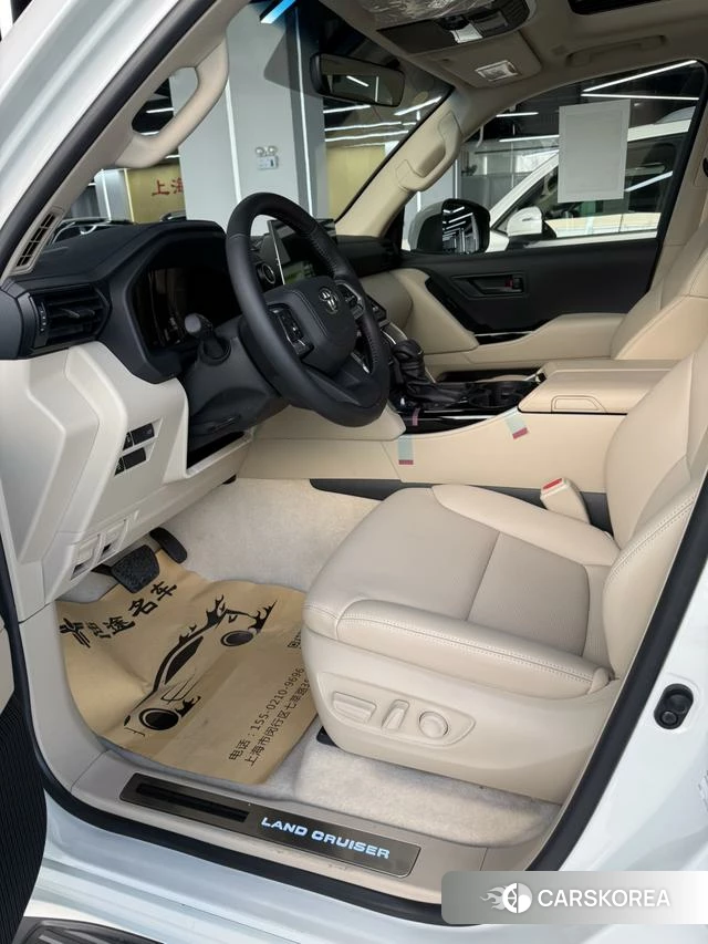 Toyota Land Cruiser (imported) 2025 Белый из Китая, фото 6