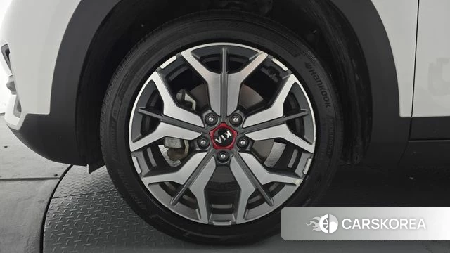 Kia Seltos id 4294595 из Кореи 27