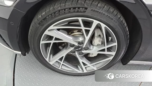 Genesis G90 (RS4) id 3148493 из Кореи 15