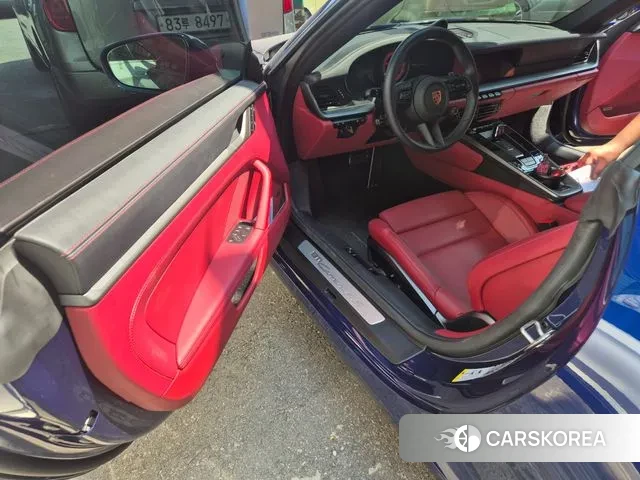 Porsche 911(992) id 2978946 из Кореи 8