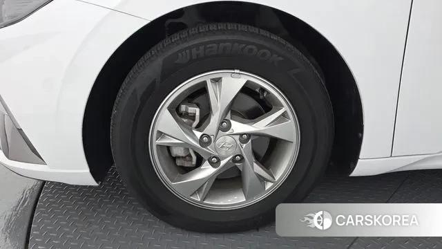 Hyundai Avante (CN7) id 3349776 из Кореи 15