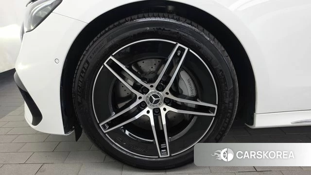 Mercedes-Benz E-Class W214 id 4791807 из Кореи 26