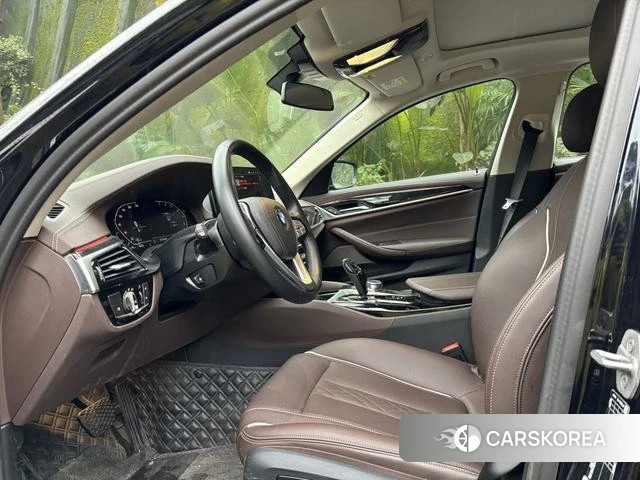 BMW 5 series 2024 Черный из Китая, фото 5