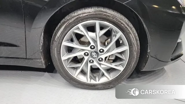 Hyundai The New Avante AD id 3418040 из Кореи 15