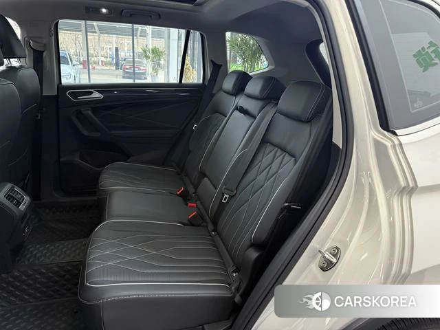 Volkswagen Tiguan L id 4276332 из Китая 16
