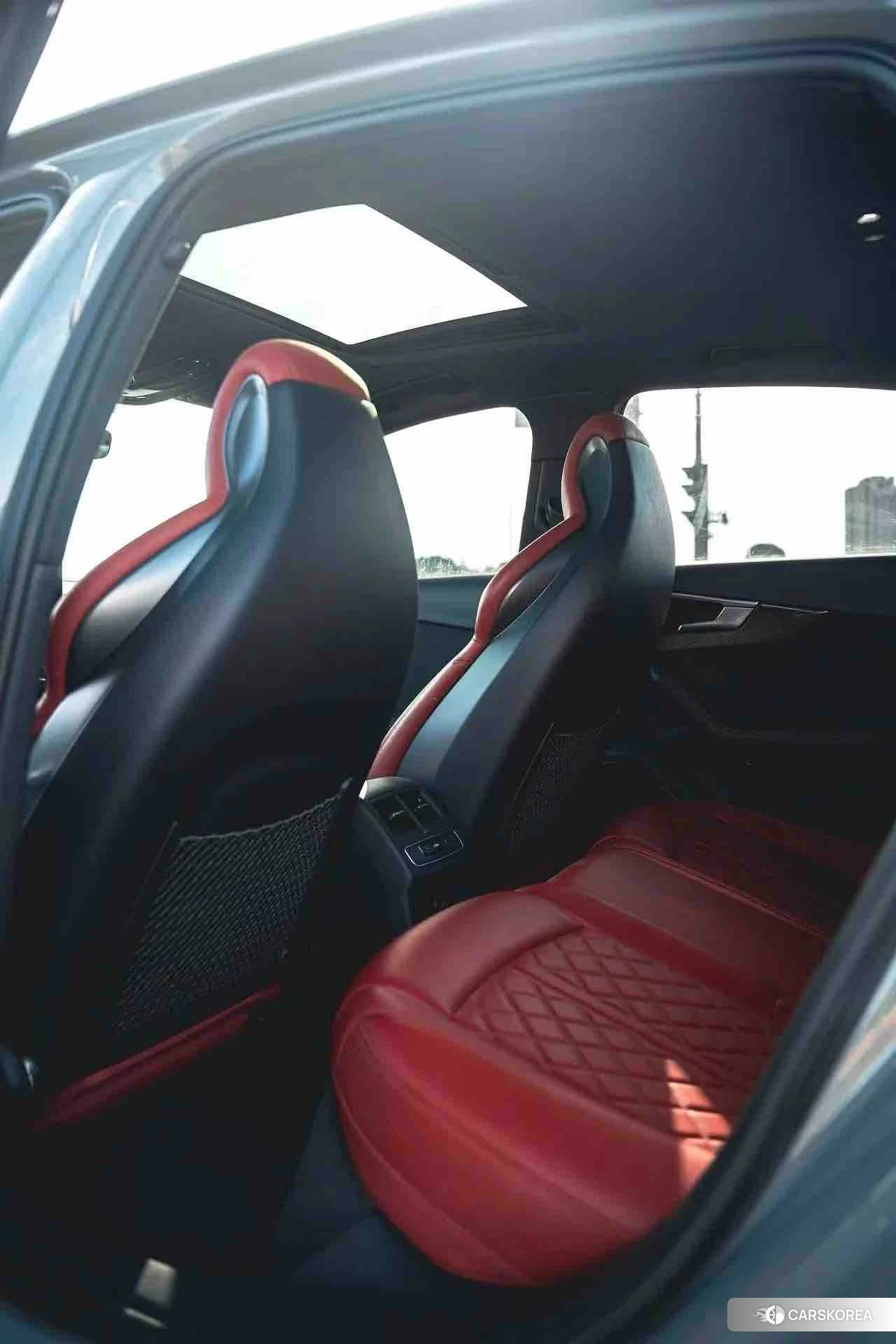 Audi S4 2021 Темно-серый из Китая, фото 5