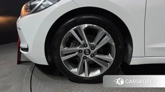 Hyundai Avante AD id 3107385 из Кореи 15