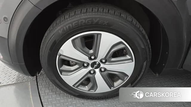 Kia The New Niro id 3192049 из Кореи 15