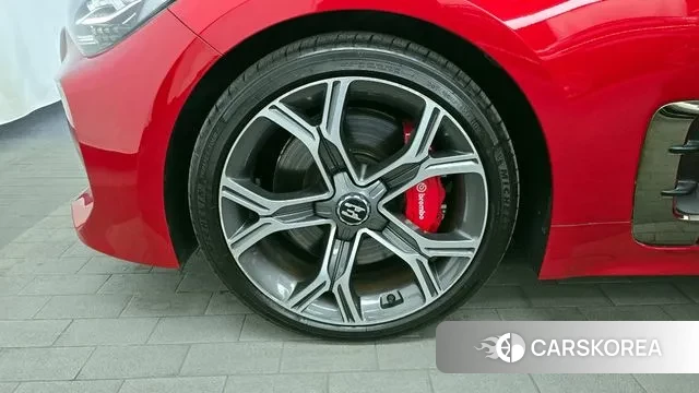 Kia Stinger id 3454603 из Кореи 15