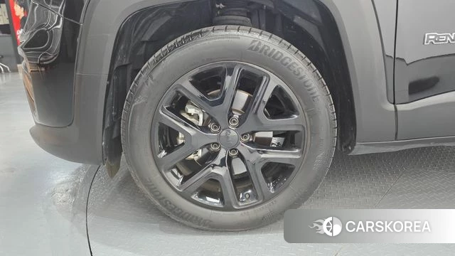 Jeep Renegade id 4395488 из Кореи 28