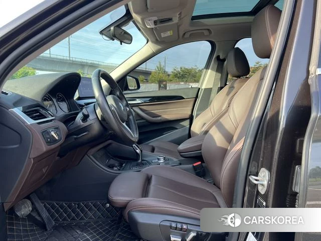 BMW X1 2021 Темно-серый из Китая, фото 5