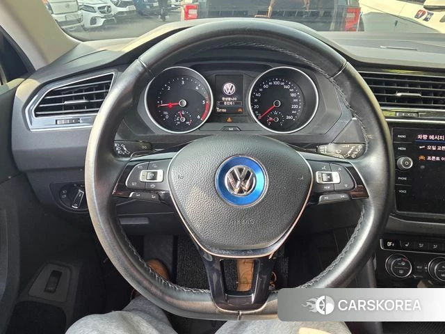 Volkswagen Tiguan second Generation 2020 Черный из Кореи, фото 5