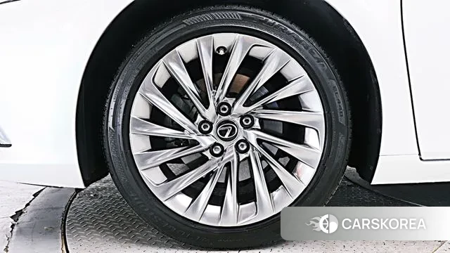 Lexus ES300h 7th generation id 3022198 из Кореи 15