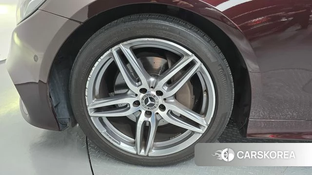 Mercedes-Benz E-Class W213 id 4754899 из Кореи 30