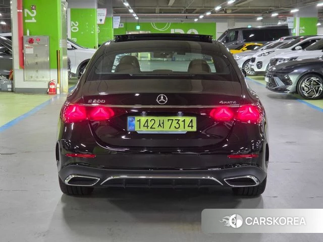 Mercedes-Benz E-Class W214 id 4617352 из Кореи 15