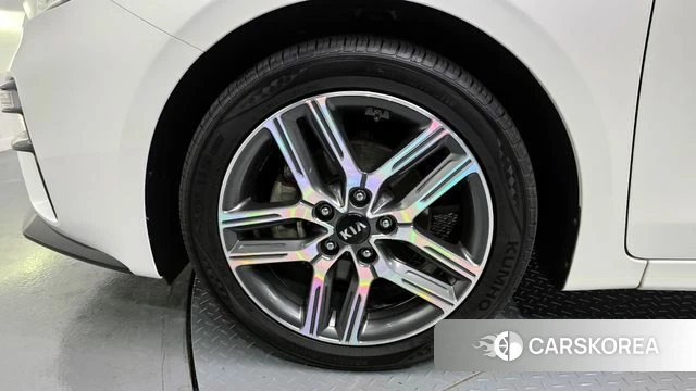 Kia Come New K3 id 3866574 из Кореи 15