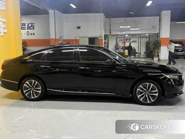 Honda Accord id 3913534 из Китая 25