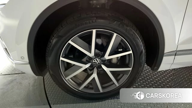 Volkswagen Touareg 3rd generation id 4248892 из Кореи 15