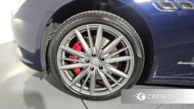 Maserati Quattroporte id 3275207 из Кореи 15